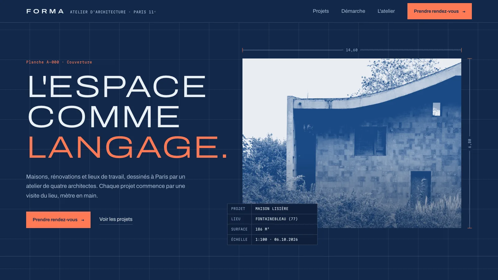Page d'accueil de la démo FORMA : titre « L'espace comme langage » sur fond bleu de Prusse, maison en béton tirée en cyanotype avec ses cotes et son cartouche